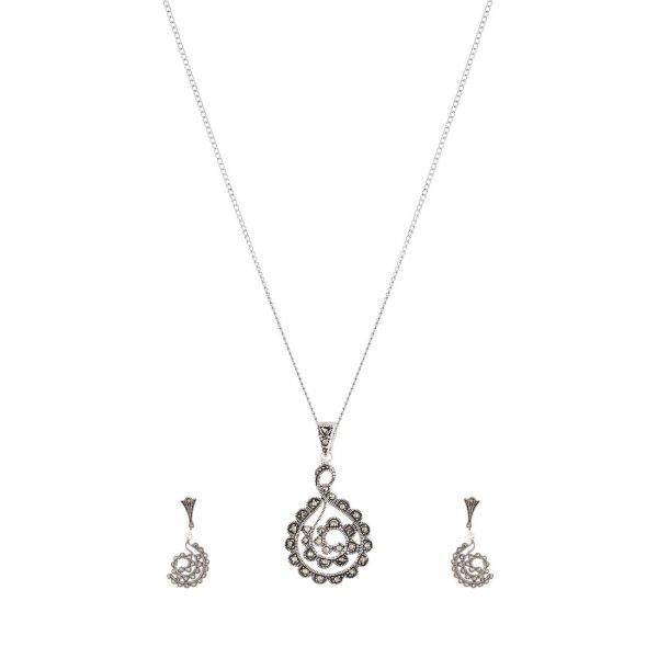 YUBI Multicolour Silver Pendant & Earrings Set for Women (YUBI 0010 PS)